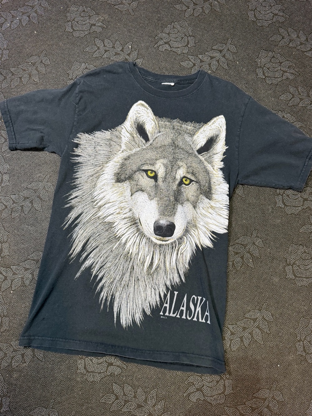 Vintage 90s Alaska Wolf black t shirt